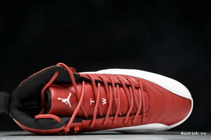 Air Jordan 12 Red
